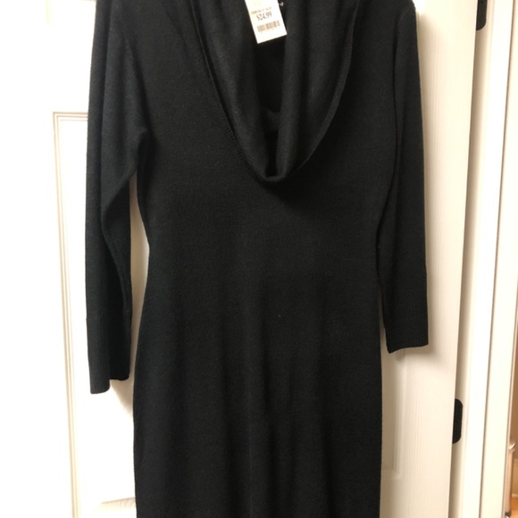 New with tags Sweater dress - Picture 4 of 4